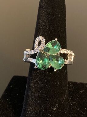 paparazzi Silver-Tone Ring with Three Green Teardrop Crystals and Clear Accents